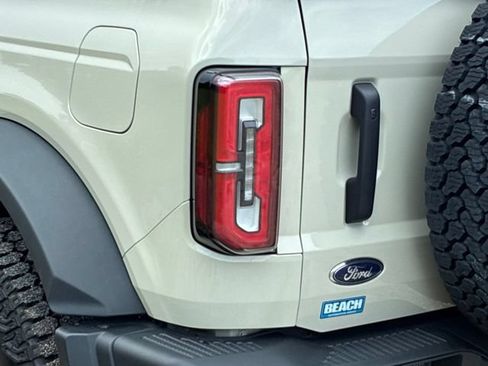 Used 2025 Ford Bronco Badlands AWD/4WD image 13
