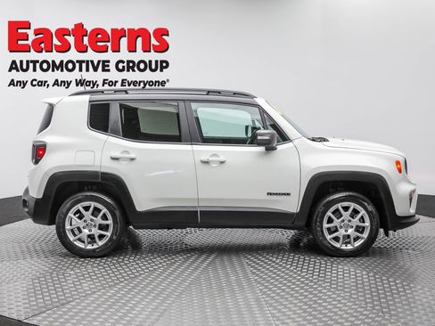 Used 2021 Jeep Renegade Limited image 4