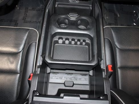Used 2023 RAM 1500 Laramie AWD/4WD image 32