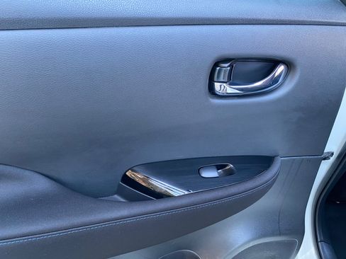 Used 2021 Nissan Leaf SV Plus image 34