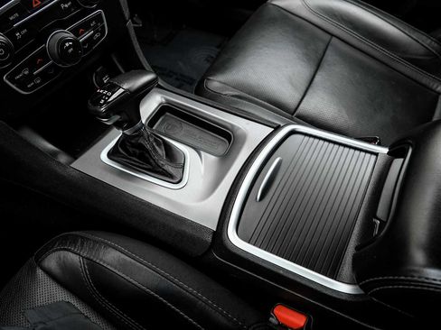 Used 2022 Dodge Charger SXT w/ Leather Interior Group RWD image 27