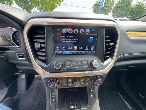 Used 2018 GMC Acadia Denali w/ Technology Package AWD/4WD image 25