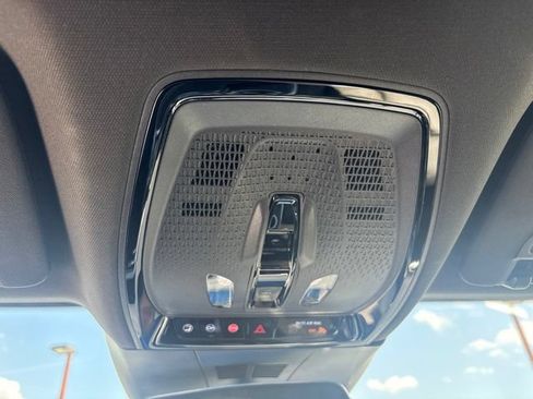 Certified 2024 Cadillac Lyriq Luxury AWD/4WD image 5