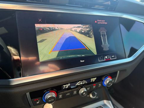 Used 2020 Audi Q3 2.0T Premium w/ Convenience Package image 17