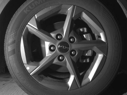 Used 2025 Kia K4 FWD image 13