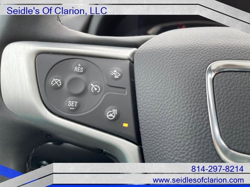 Used 2024 GMC Terrain SLT image 10