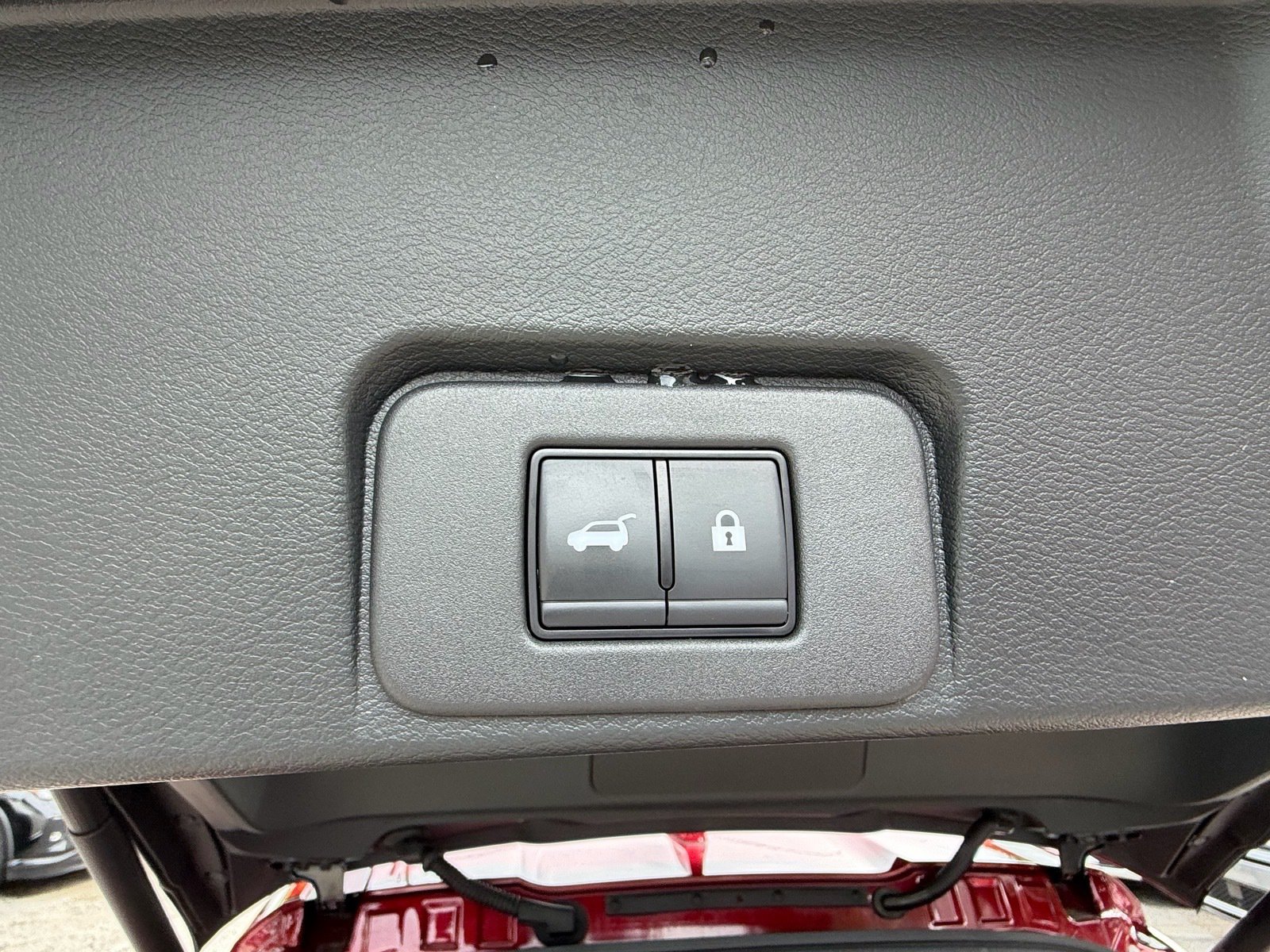 Used 2024 Nissan Rogue SV FWD image 15