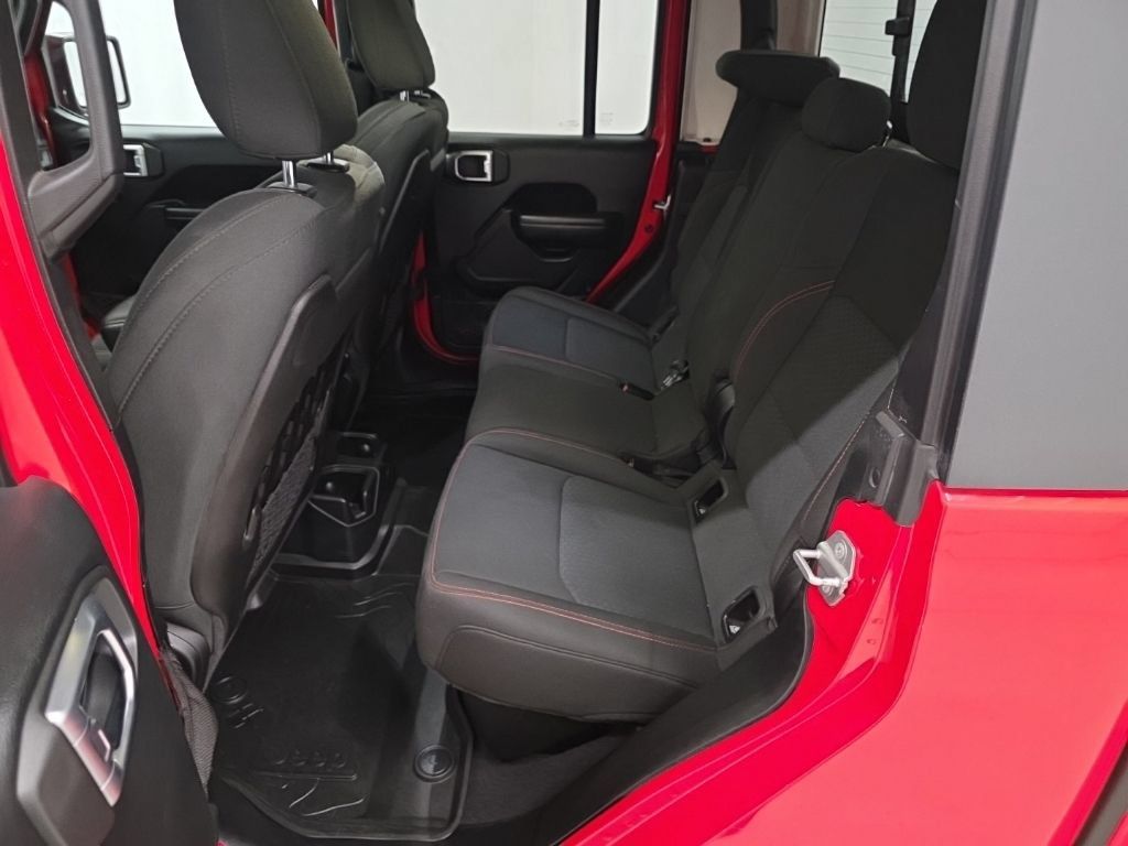 Used 2020 Jeep Gladiator Rubicon AWD/4WD image 11
