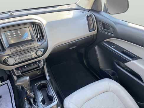 Used 2018 Chevrolet Colorado W/T w/ WT Convenience Package image 10