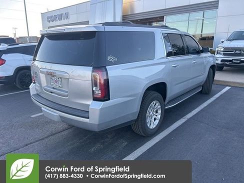 Used 2017 GMC Yukon XL SLT w/ Open Road Package image 5