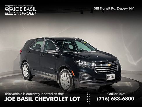 Used 2024 Chevrolet Equinox LS w/ Driver Confidence II Package image 1