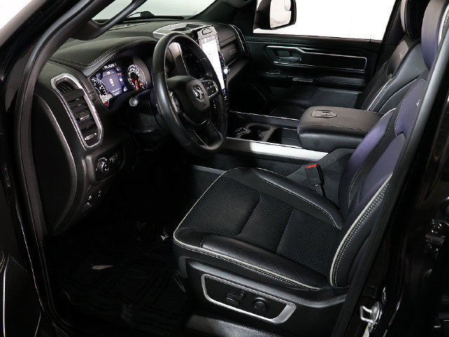 Used 2023 RAM 1500 Laramie AWD/4WD image 13