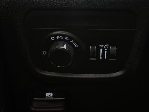 Used 2023 Jeep Grand Cherokee Laredo w/ Luxury Tech Group I image 50