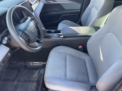 Used 2025 Toyota Camry XSE image 18