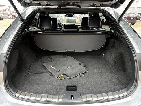 Used 2024 Lexus RX 450h AWD w/ Luxury Package image 28