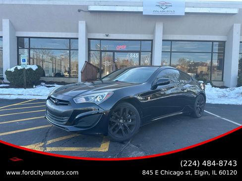 Used 2014 Hyundai Genesis 2.0T image 1