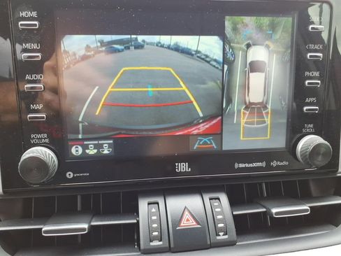 Used 2020 Toyota RAV4 Limited image 28