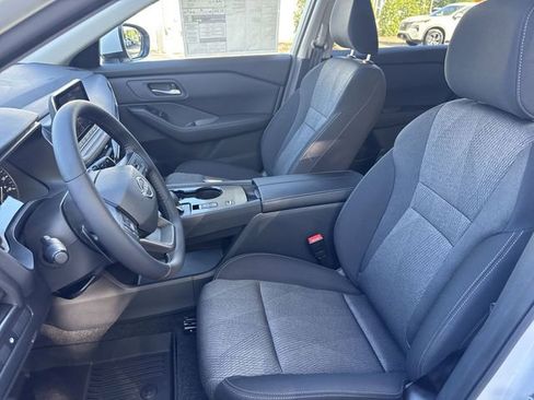 New 2026 Nissan Rogue SV FWD image 15