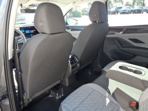 New 2025 Volkswagen Tiguan S image 18