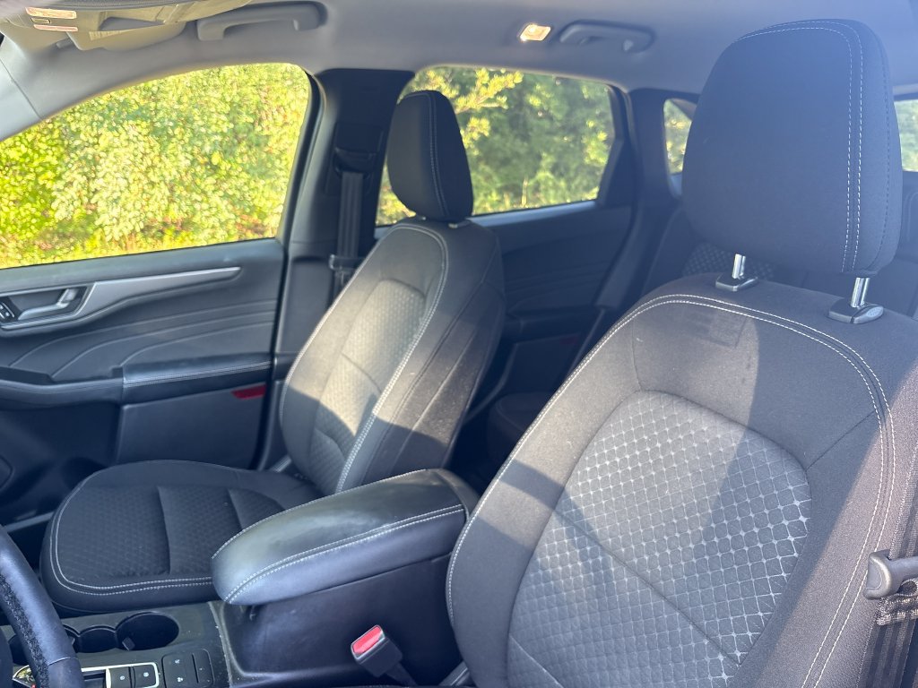 Certified 2023 Ford Escape Active AWD/4WD image 9
