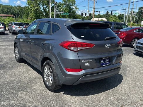 Used 2018 Hyundai Tucson SE FWD image 3