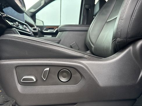 Used 2023 GMC Sierra 1500 Denali w/ Denali Reserve Package image 18