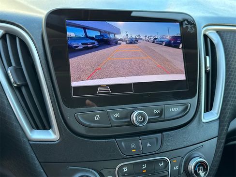 Used 2023 Chevrolet Malibu LT image 30