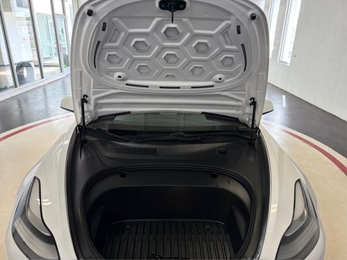 Used 2021 Tesla Model 3 Standard Range Plus RWD image 11