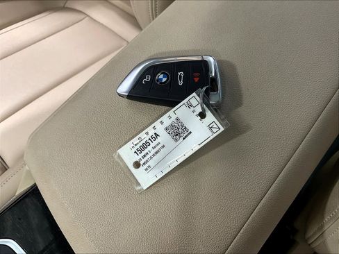 Used 2019 BMW 330i xDrive Sedan w/ Premium Package image 30