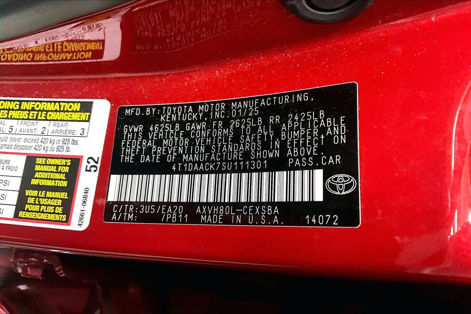 Used 2025 Toyota Camry SE w/ Convenience Package FWD image 36