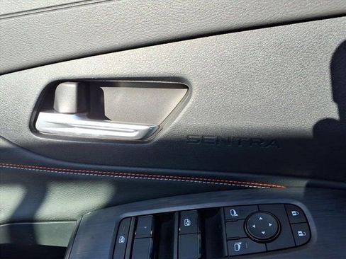 New 2026 Nissan Sentra SR image 17
