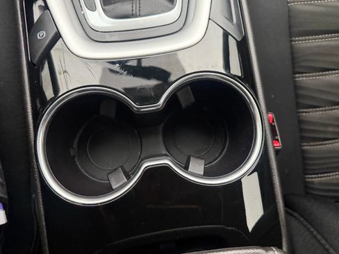 Used 2016 Ford Fusion SE image 23