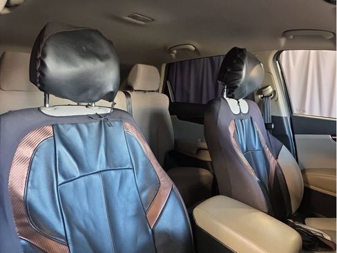 Used 2018 Kia Sorento LX image 13