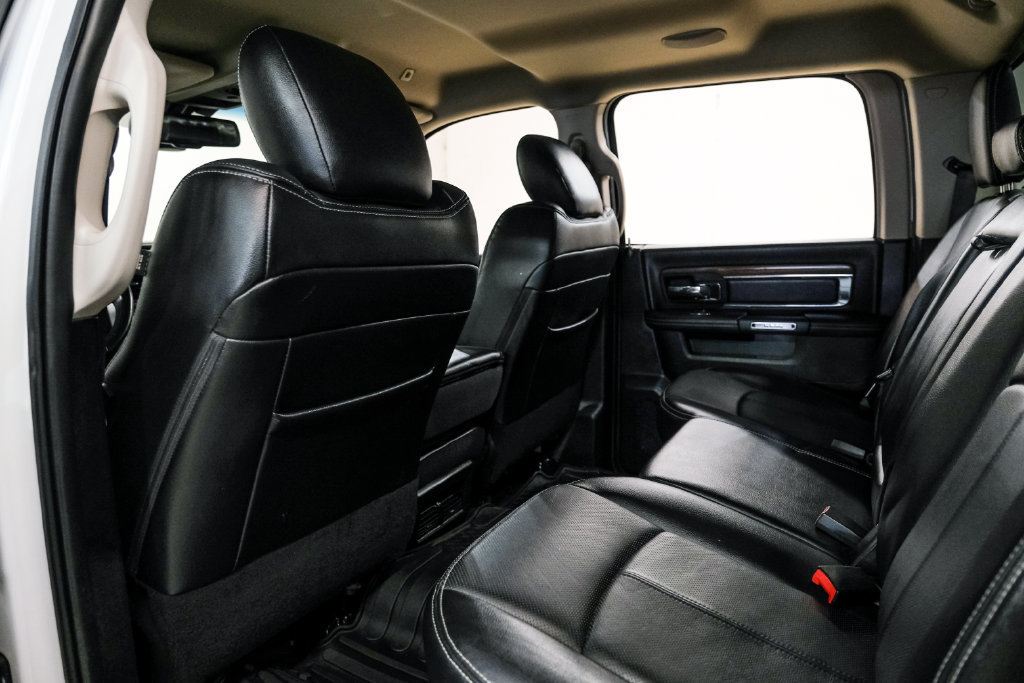 Used 2018 RAM 1500 Laramie AWD/4WD image 33