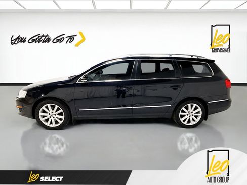 Used 2010 Volkswagen Passat Komfort FWD image 8