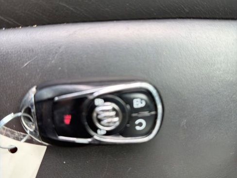 Used 2020 Buick Encore Essence image 21