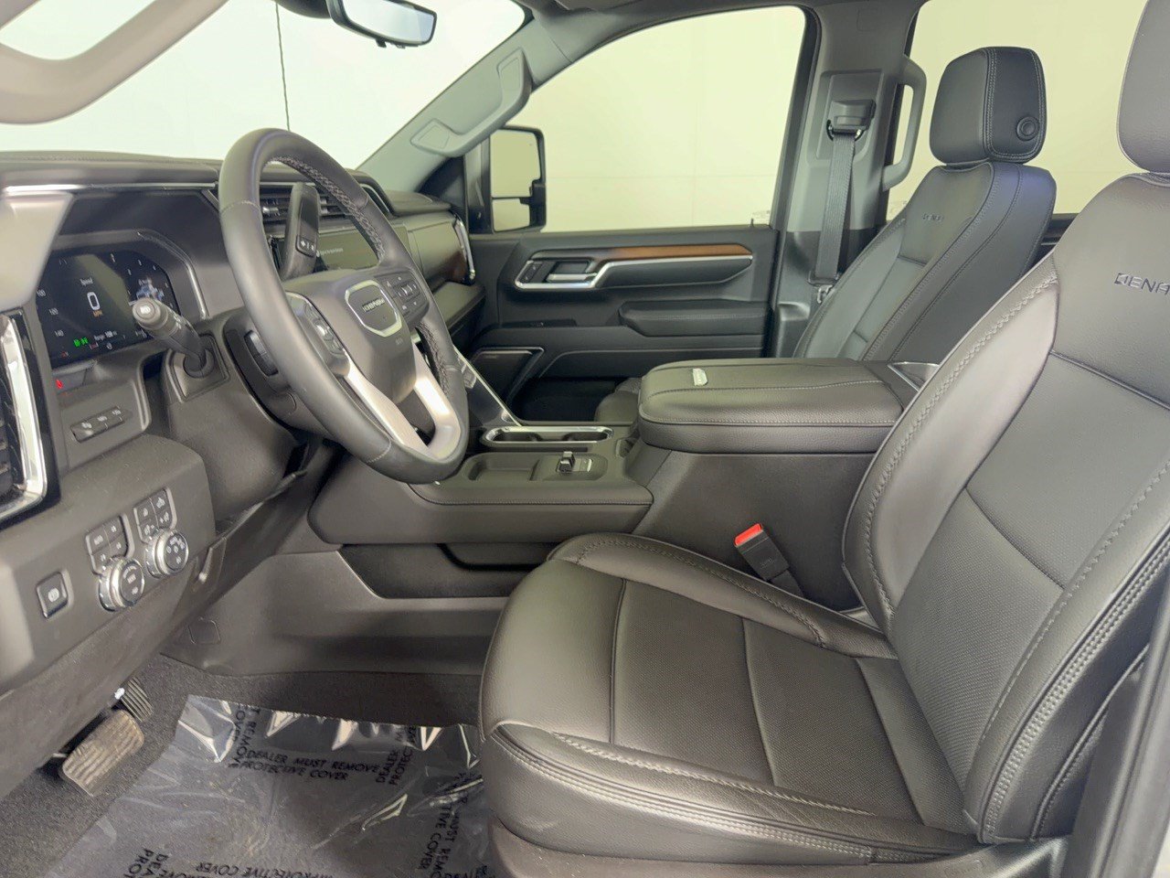 Used 2026 GMC Sierra 3500 Denali AWD/4WD image 5
