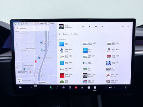 Used 2023 Tesla Model X image 21