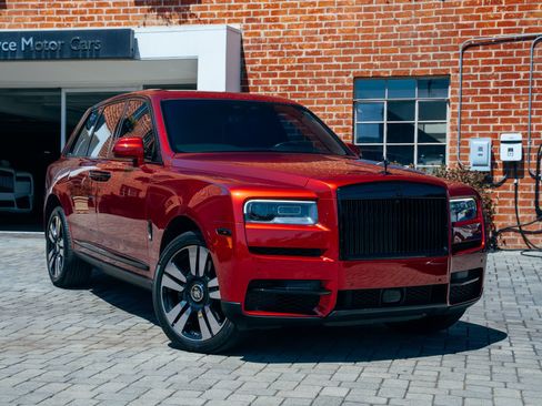 Used 2023 Rolls-Royce Cullinan AWD/4WD image 16