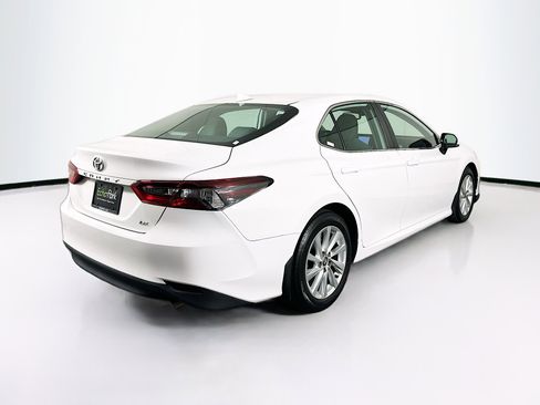 Used 2023 Toyota Camry LE w/ Convenience Package FWD image 9