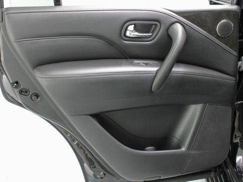 Used 2021 INFINITI QX80 Luxe w/ All-Season Package RWD image 42