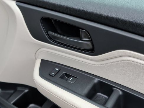 Used 2025 Honda Odyssey EX-L image 36