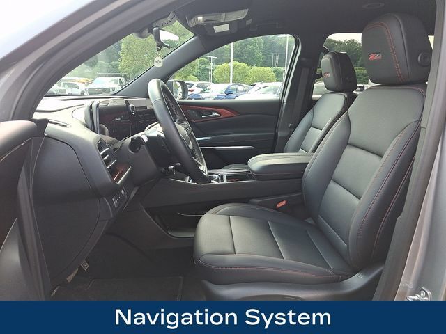 Used 2026 Chevrolet Traverse Z71 AWD/4WD image 2