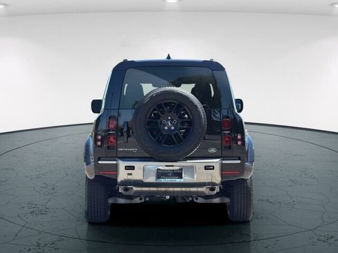 Used 2023 Land Rover Defender 110 SE AWD/4WD image 6