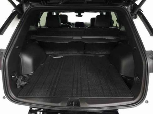 Used 2023 Chevrolet Blazer RS w/ Driver Confidence II Package image 8