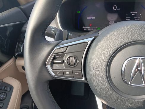 Used 2023 Acura MDX SH-AWD w/ Technology Package image 26