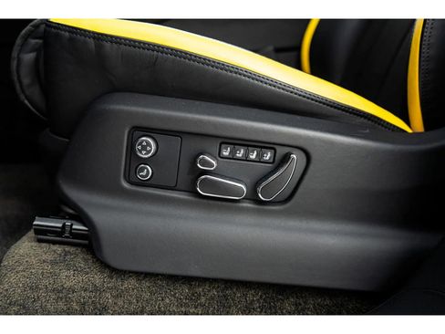 Used 2023 Bentley Bentayga Speed image 29