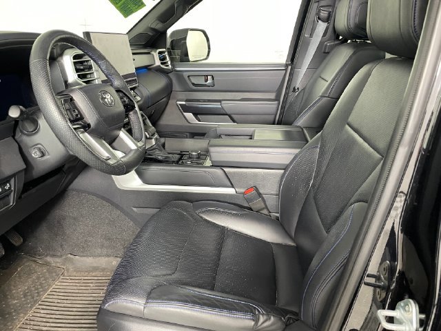 Used 2023 Toyota Sequoia Platinum AWD/4WD image 2