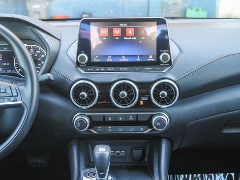 Used 2024 Nissan Sentra SV FWD image 12