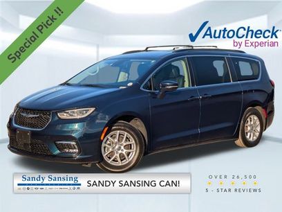 Used 2022 Chrysler Pacifica Touring-L